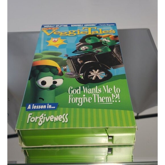 Veggie Tales VHS Tapes Larry Boy Dave & Giant Pickle King George - LOT OF 4 - Picture 3 of 10
